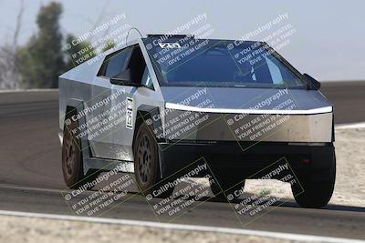 media/Nov-08-2025-Speed Ventures (Sat) [[1c7a6332f5]]/TC B/Session 2 (Turn 2)/